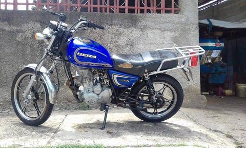 vendo moto bera cc 200