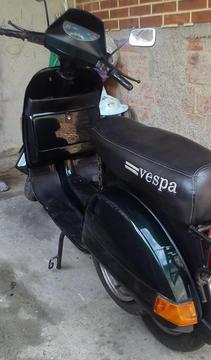 se vende moto vespa