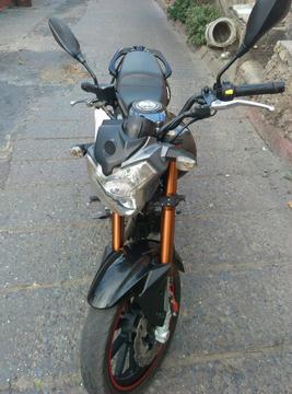 Moto Rkv 200