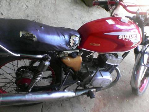 Vendo Moto Zusuki