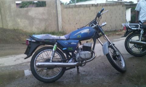 Vendo Esta Moto