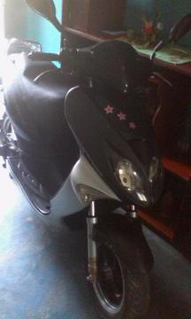 Vendo moto Matrix Elengace 2012 en buenas condiciones