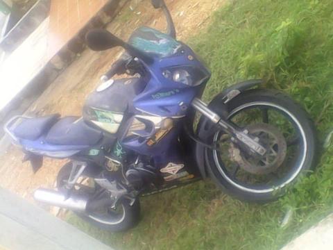 Moto Bera R1