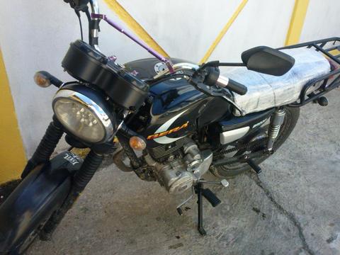 vendo bera 200 año 2009 c0n su titulo nuevo ojo se le perdio la placa pero eso no es mal