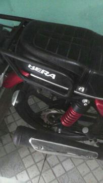Moto Vera 200