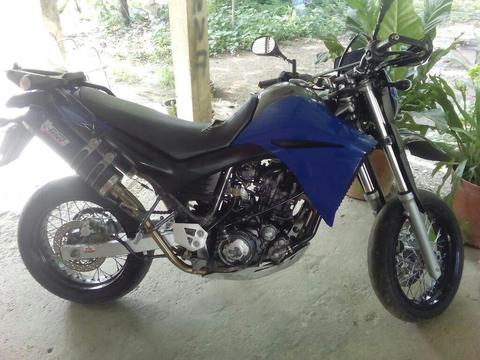 Venta de Moto Xt