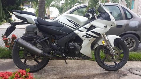 vendo bera R1 Año 2014