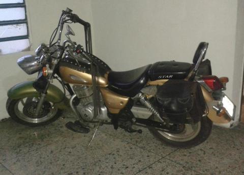 vendo moto star año 2007