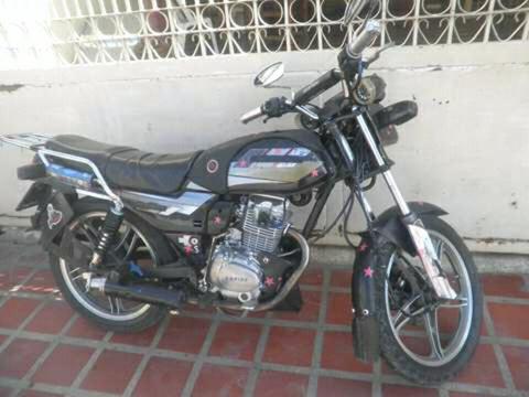 Venta O Cambio por Moto Automática 2000