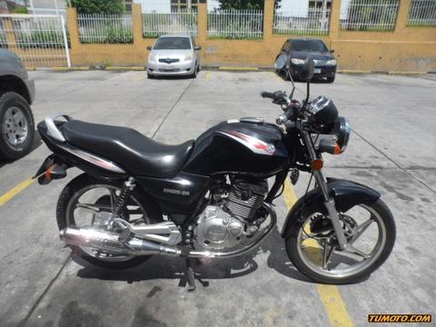 SUZUKI EN 125