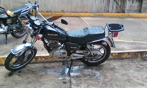 Vendo Mi Suzuki Gn 125 en Buen Estado