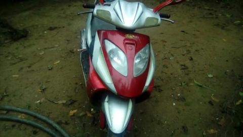 Vendo Moto