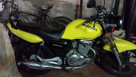 Moto Suzuki En125. 2016. Nueva