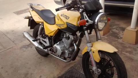 VENDO MI MOTO MD ALCATRAZ CON TODOS LOS JUGUETES