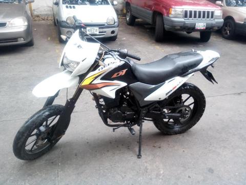 Moto dt bera 200