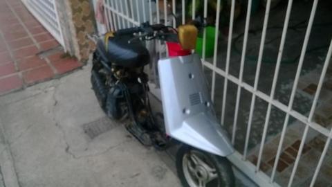 VENDO MOTO YAMAHA JOG PERLA ORIGINAL