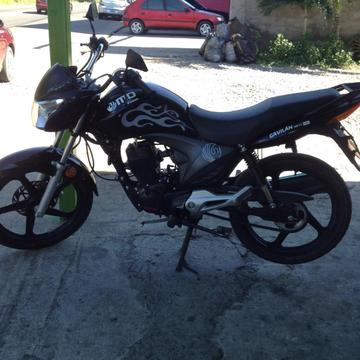 Moto Gavilan 150