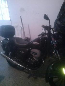 Vendo Moto Um Nitro 150cc