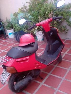 vendo motico yamaha champ en buen estado