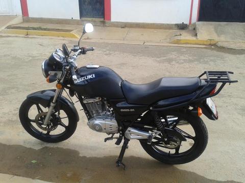 SE VENDE EN SUZUKI 2013 BELLAAA