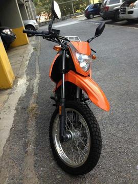 Se vende moto TX año 2013 ubicada en Cagua