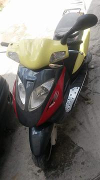 Se vende moto buxa bera 150