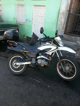 Vendo Moto Tx 200