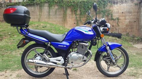 Vendo o Cambio por prenda oro 18k Suzuki EN 125 Unico dueño de agencia 0412 572 15 98