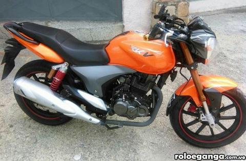 Se vende moto RKV