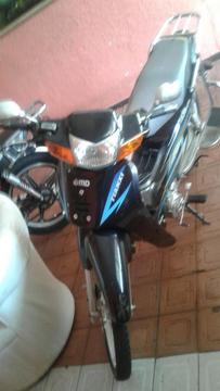 Moto Md Tucan