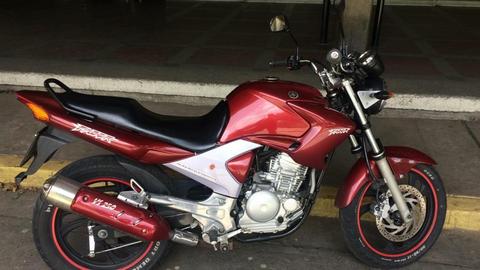 Moto Yamaha Fazer 250