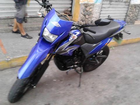 vendo moto bera año 2014