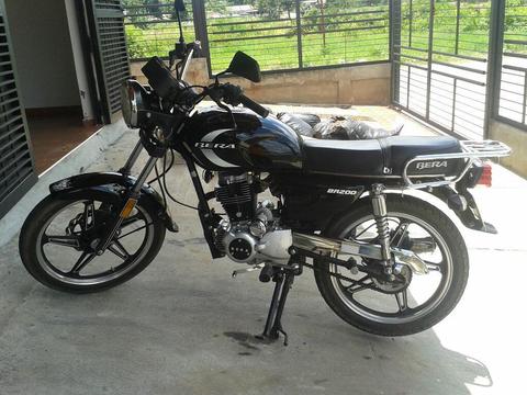 Moto Bera Br200