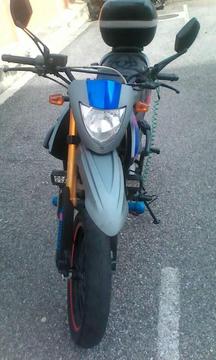 Se vende Tx 200, en buenas condiciones, full accesorios, buen precio