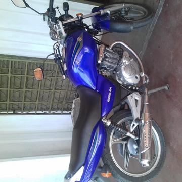 se vende suzuki en125