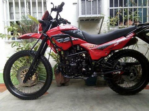 moto um 2013 dsr200