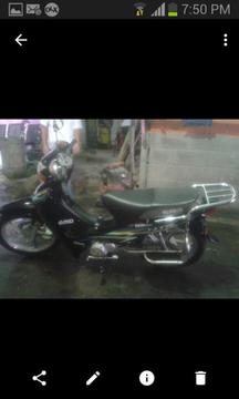 Vendo Moto Md Tucan Año 2012