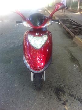 Se Vendé Moto Hj Susuki Roja