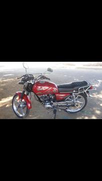 Vendo moto md aguila 2015