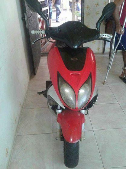 vendo moto automatica