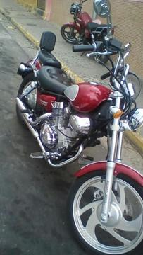 Vendo Moto Empire 250 Super Sahdow