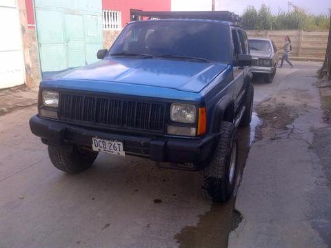 cherokee 88 al dia