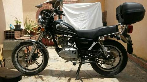 Moto Suzuki Nueva