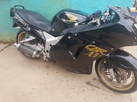 Vendo O Cambio Cbr 1100 Xx Negociable