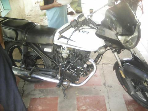 Moto Um 150cc