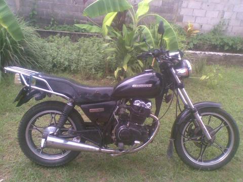 SE VENDE MOTO