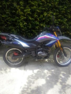 Se Vende Moto Tx Año 2013 Titulo Y Carnet