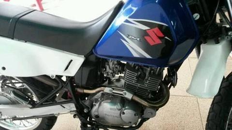 vendo dr 200 año 2012