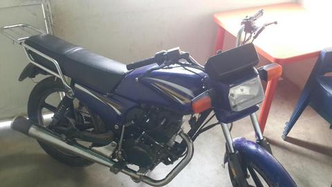 Moto Skygo Barata