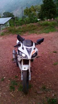 Se Vende O Se Canbia Bera R1 X Otra Moto